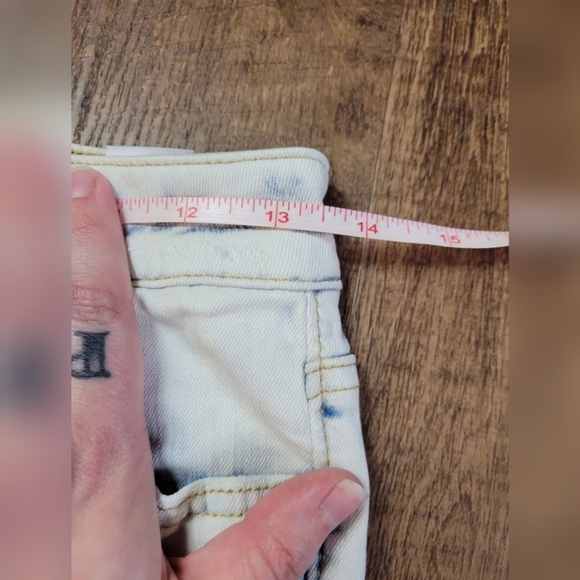 FREE W BUNDLE American Eagle Outfitters extreme flex shorts - Picture 7 of 12